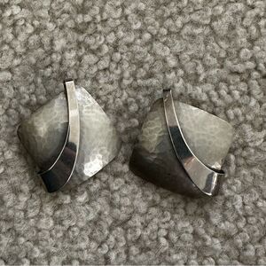 TTC Sterling Modernist Hammered Earrings Stud Post Pierced Abstract Square Swirl